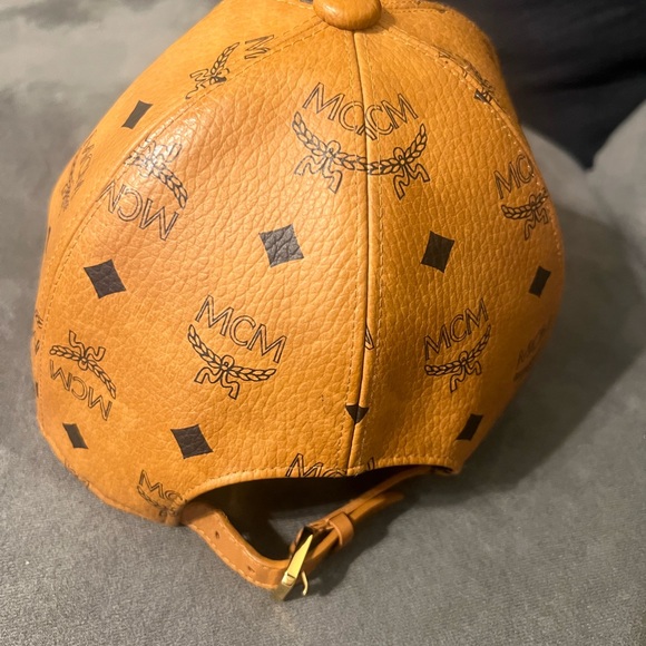 Color-Cognac Color Black - Picture 2 of 4